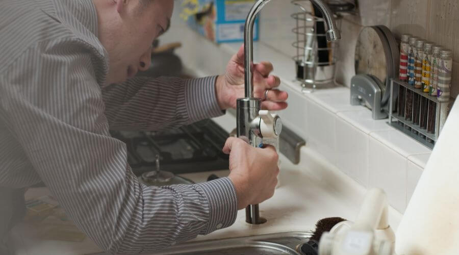Professional expert plumbing services in Iraan, TX
